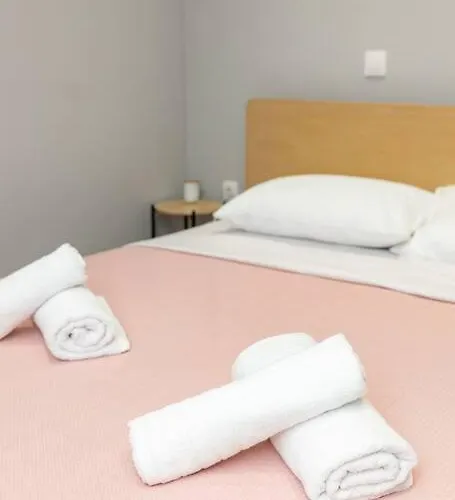 Апартаменты Spacious Apartment, 2 Bedrooms *