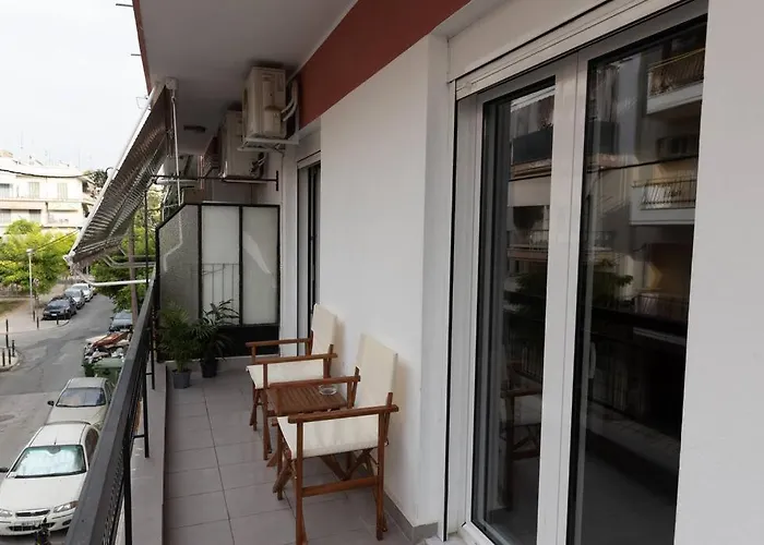 Апартаменты Spacious Apartment, 2 Bedrooms *